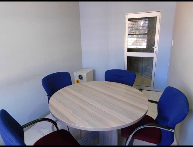 162M² OFFICE FOR SALE IN FERNDALE